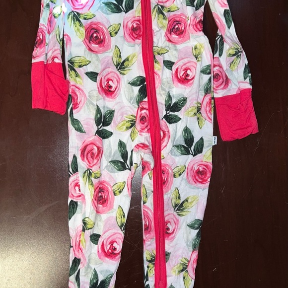 Little Sleepies 6-12 month bundle - Picture 4 of 10